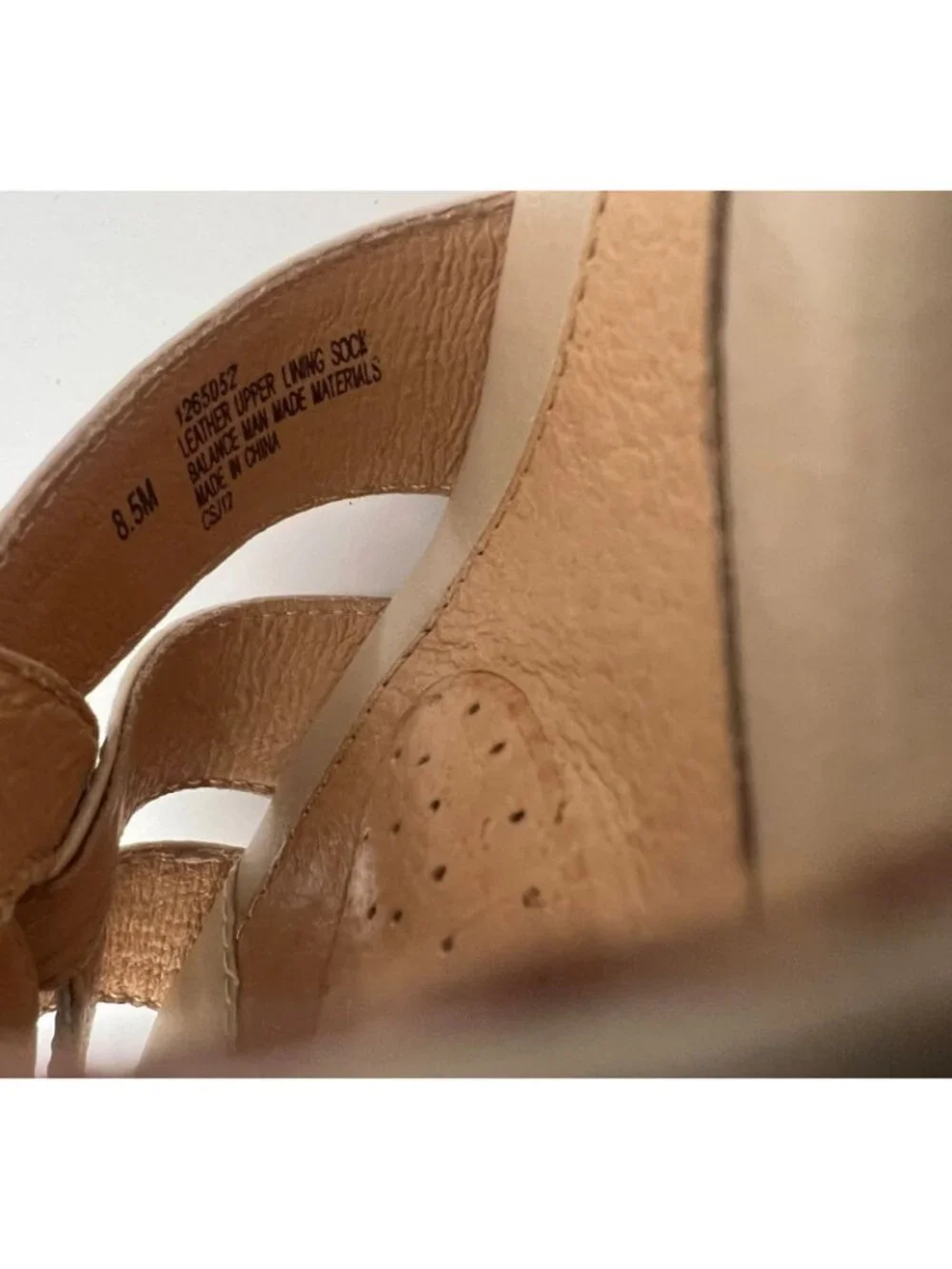 Sofft Sabana Sandals Womens Size 8.5 Ivory Croc Embossed Leather Slingback Heels - Picture 9 of 12